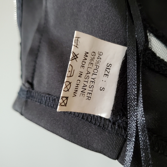 TOBI Mesh Crop Top - Picture 7 of 9